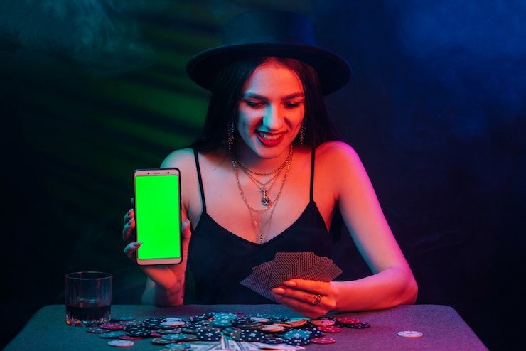 Dealer hands visible during a Dragon Tiger card reveal
